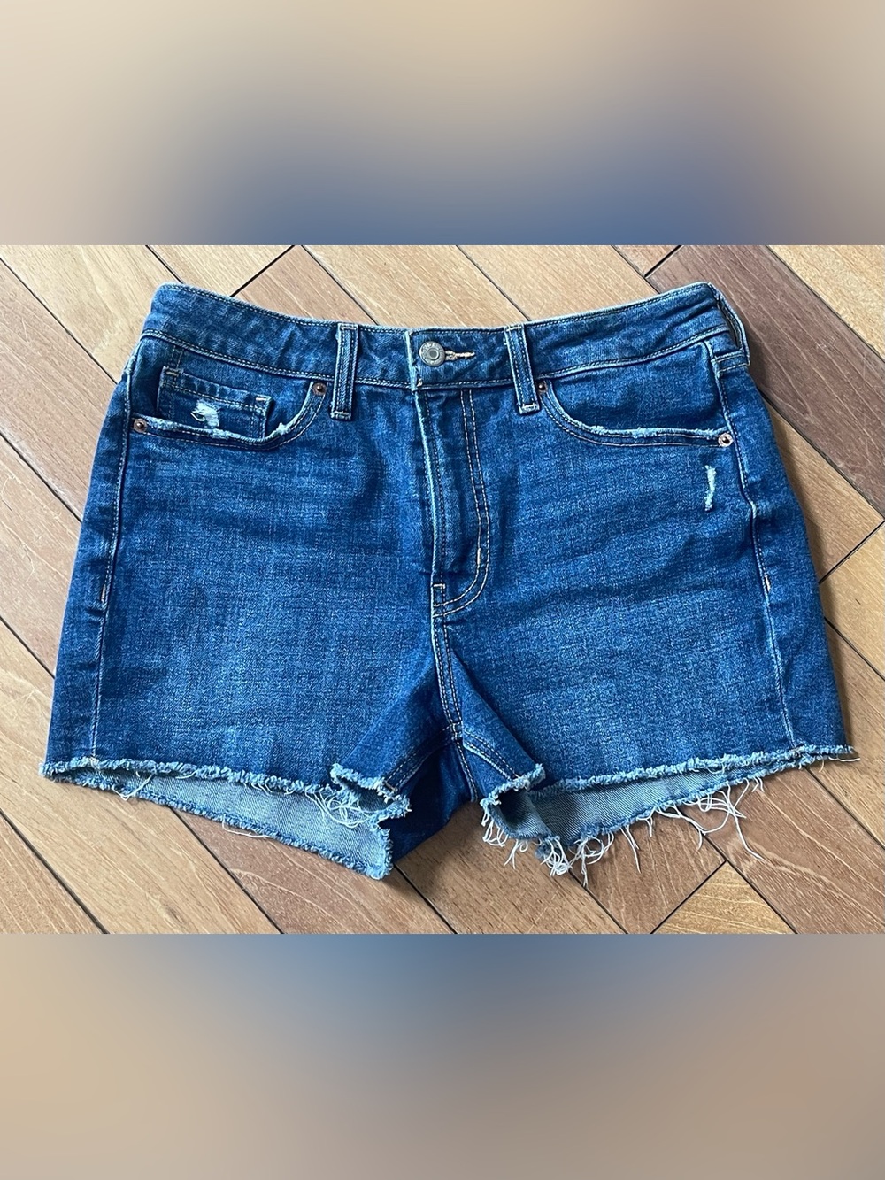 Old Navy OG Straight High Rise Cutoff Denim Shorts Size 6 Distressed Raw Hem